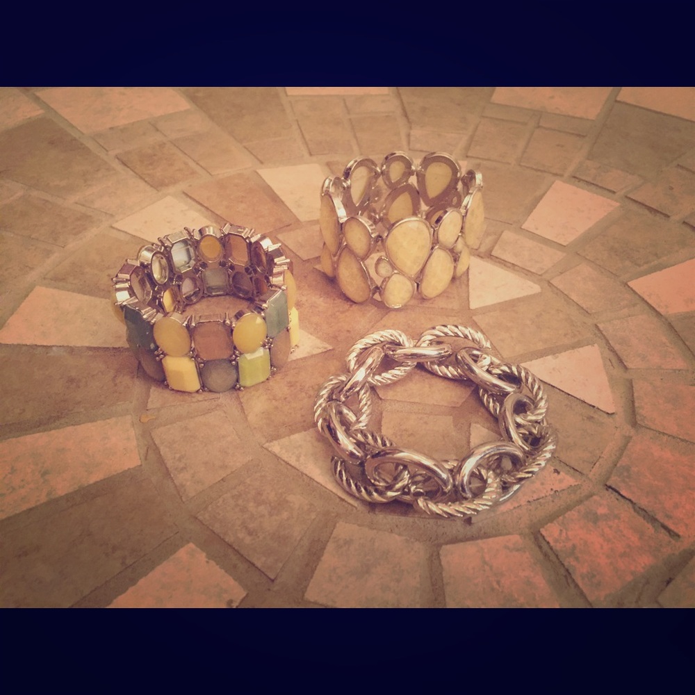 💐3 Bracelets